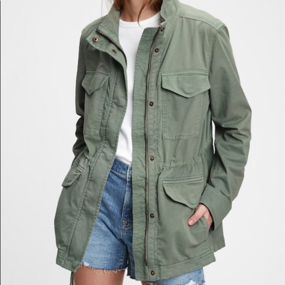 GAP cargo jacket- worn 1 time.